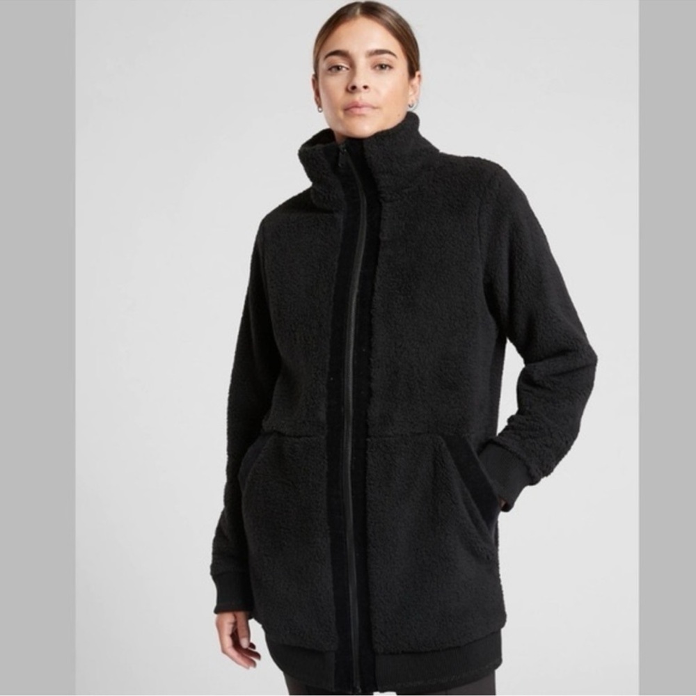 Women's Athleta Tugga Coat size L NWT